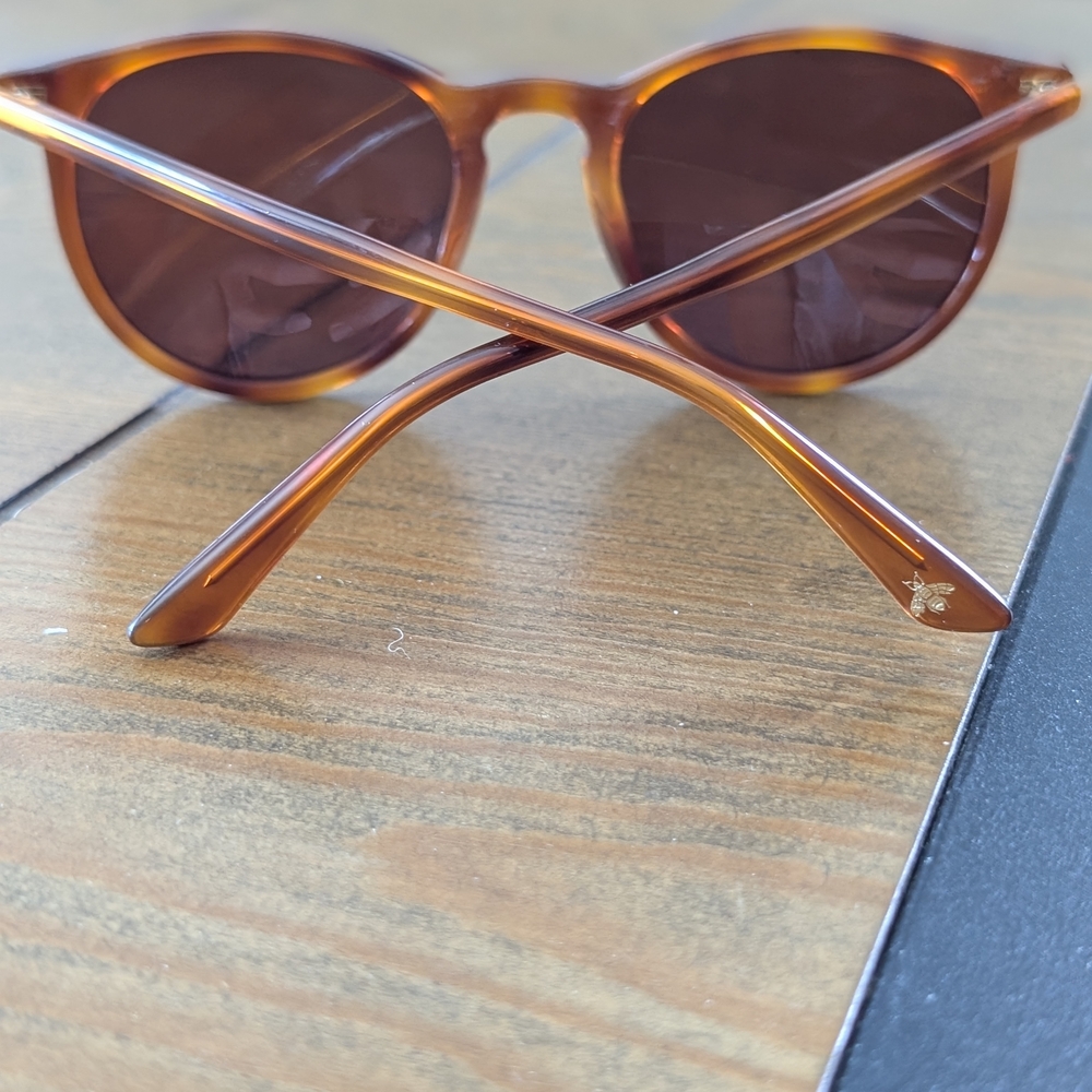Gucci Brown Sunglasses with Case - Picture 3 of 5